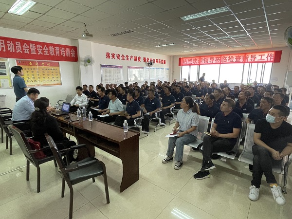 281656404942916054.jpeg 一八六公司组织开展安全生产教育培训 摄影:王振宇 (1).jpg